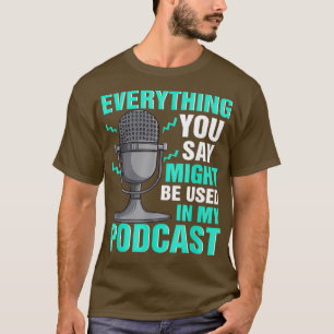 Podcaster geïnspireerd door poocasting t-shirt