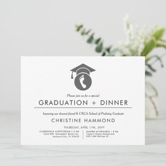 Podiatry Foot Doctor Afstuderen | Minimalistisch Kaart (Staand voorkant)