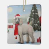 Poedel Hond in Sneeuw Kerstmis Keramisch Ornament (Links)