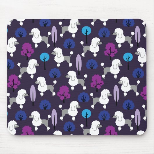 Poedel in het park muismat (Voorkant)