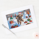 Poedel loopt in de sneeuw met kerst Pet Rechthoekige Sticker (Envelop)
