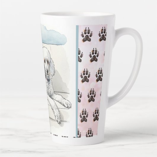 Poedel op een bank en hond Print Achtergrond Latte Mok (Rechts)