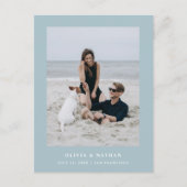 Poeder Blauw Elegante Tekst en Foto | De datum ops Aankondigingskaart (Voorkant)