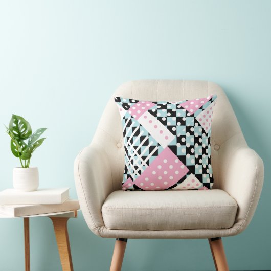 Poeder blauw en roze kussen (Stoel)