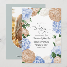 Poederblauw, zandbeige en wit bloemmotief bruiloft kaart