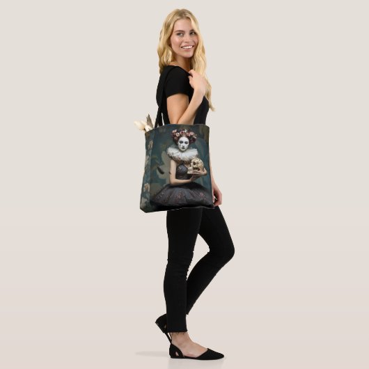 Poetic Gothic Motifs Tote Bag (Op model)