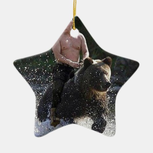 Poetin rijdt een beer! keramisch ornament (Voorkant)