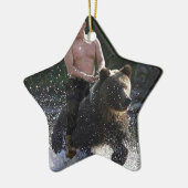 Poetin rijdt een beer! keramisch ornament (Links)