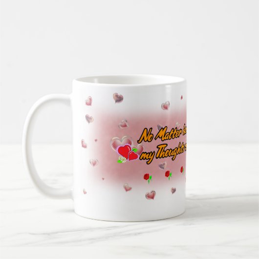 Poëzie en bubbels op een witte keramiek koffiemok (Links)