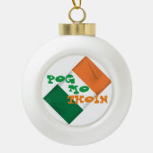 POG MO THOIN Ball Ornament (Voorkant)