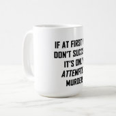 Poging tot moord koffiemok (Voorkant links)