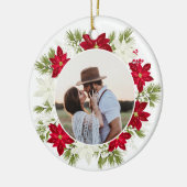 Poinsettia Bloem en Pine Ronde Kerstmis Keramisch Ornament (Links)