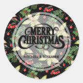 Poinsettia en bessen op zwart ronde sticker (Voorkant)