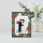 Poinsettia & Mistletoe - Kerstbruiloft Foto Feestdagenkaart (Staand voorkant)