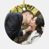 Poinsettia Wedding Couple's eerste kerstcadeau Keramisch Ornament (Achterkant)