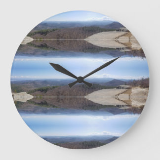 Poke-O-Moonshine Grote Klok