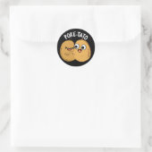 Poke-tato Funny Potato Pun Dark BG Ronde Sticker (Tas)