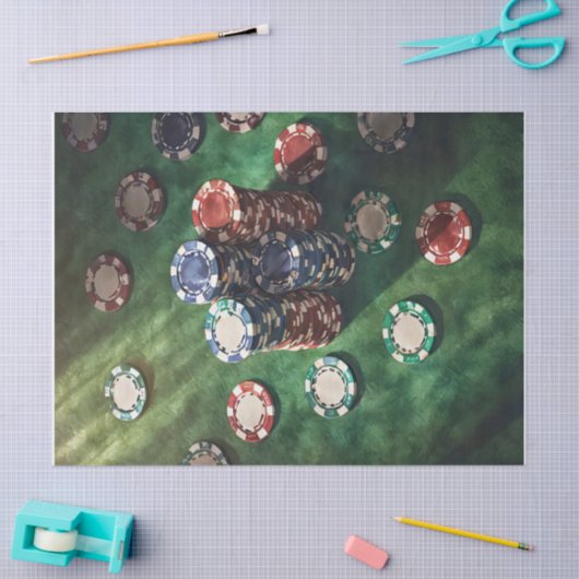 Poker chips gestapeld op vilt, gaming tissuepapier (Craft)