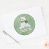 Polair Beer met een groene scarf laat de sneeuwvak Ronde Sticker (Envelop)