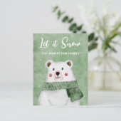 Polair Beer met een groene scarf laat het sneeuwen Feestdagenkaart (Staand voorkant)