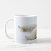 Polair beer rolt in sneeuw, Noorwegen Koffiemok (Links)