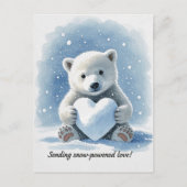 Polar bear in the snow with heart shaped snowball briefkaart (Voorkant)