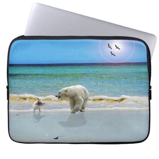Polar Beer en Jack Russel op het strand, Laptop Sleeve (Voorkant)