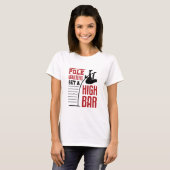 Pole Vault Funny Pole Vaulters zetten een hoge bal T-shirt (Voorkant volledig)