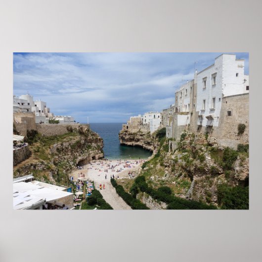 Polignano a Mare stadsstrand in Puglia poster (Voorkant)