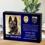 Politie K9 Pensioenuitkering Dog Law Enforcement Houten Kist Print<br><div class="desc">Eer je beste partner en politiehond voor zijn jarenlange dienst met deze politieplek Dog Retirement Appreciation Foto award. Personaliseer de foto, naam, persoonlijke boodschap, dienstdata en dienstjaren van uw politieagent K9. Ook personaliseer je met een badge, afdelingscode of logo. Perfect voor de politie K9 handboten of politiediensten om een gepensioneerde...</div>