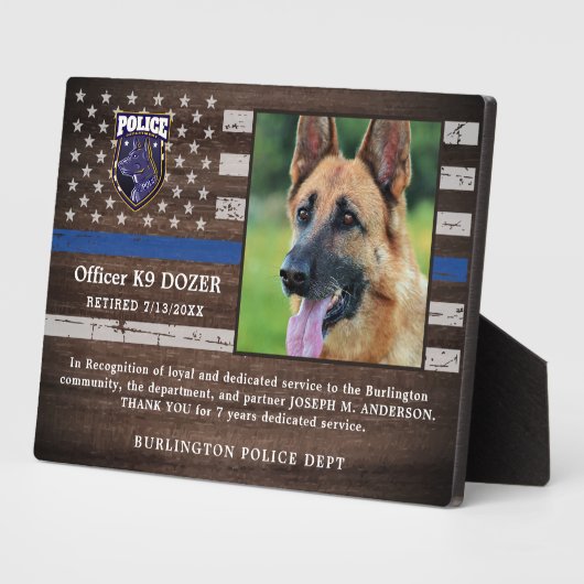 Politie K9 Uittreding politieagent in de wet Fotoplaat (Zijkant)