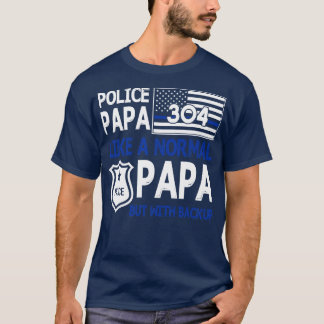 Politie papa als een normale papa, maar met back-u t-shirt