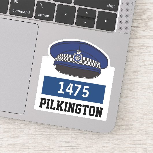 Politie Pet met Naam & Nummer Sticker (Detail)