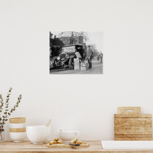 Politie vangt Bootleggers auto, 1922  foto Poster (Keuken)