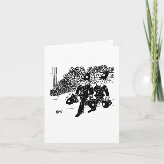 Politie vuurt vuur met water in helmen kaart (Voorkant)