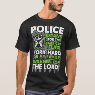 Politie waar ik sta voor de Amerikaanse vlaggestap T-shirt