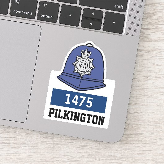 Politieagent Helm met Naam & Nummer Sticker (Detail)