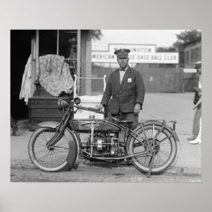 Politieagent motorfietsen, 1922.  foto poster