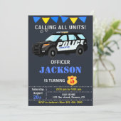 Politieagent verjaardagsuitnodiging Politieauto Kaart (Staand voorkant)