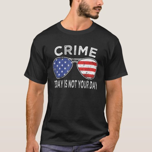 Politieagent verkleedde vandaag de dag de misdaad t-shirt (Voorkant)