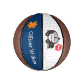 Politieagent voor kleine jongen en auto basketbal (Verticaal)