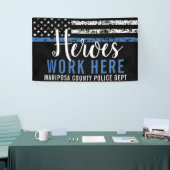 Politiehelden werken hier in de blauwe lijn Amerik Spandoek (Beurs)