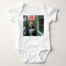 Politiek - Donald's at it again!