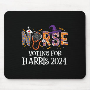 Politieke Halloween Spooky Nurse Stemmen Voor Harr Muismat