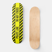 Politielijn kruist niet skateboard (Voorkant)