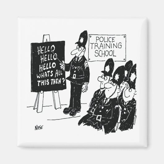 Politieopleiding. Grappig Cartoon Illustratie Magneet (Voorkant)