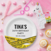 Politiepartij met gele misdaadscène banden papieren bordje (Feest)