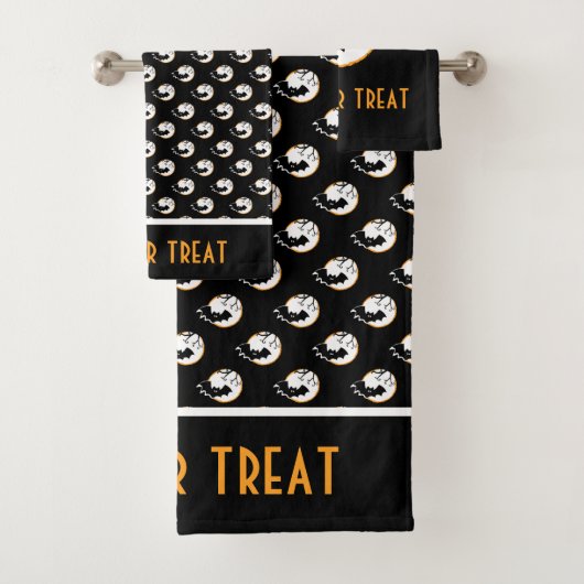 Polka Bat and Moon Bad Handdoek (Insitu)