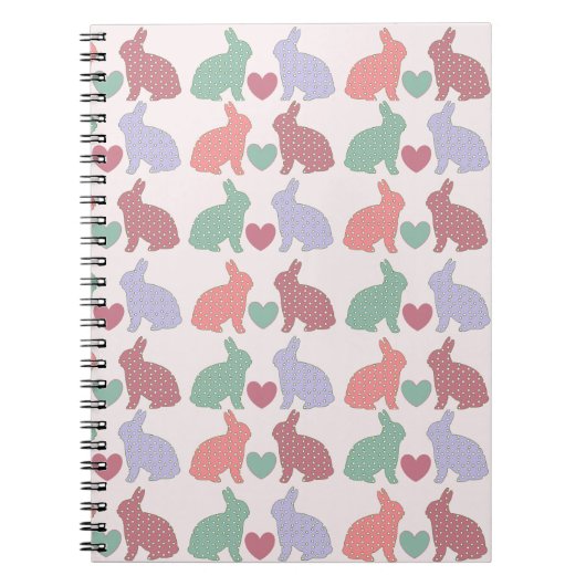 Polka Dot Bunnies en Hearts Pattern on Pink Notitieboek (Voorkant)