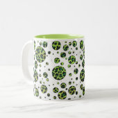 Polka Dot Leopard Black en Green Tweekleurige Koffiemok (Voorkant links)